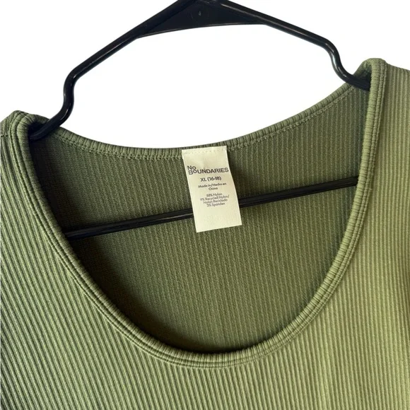 No Boundaries Ribbed Olive Top fitted XL - Picture 3 of 5